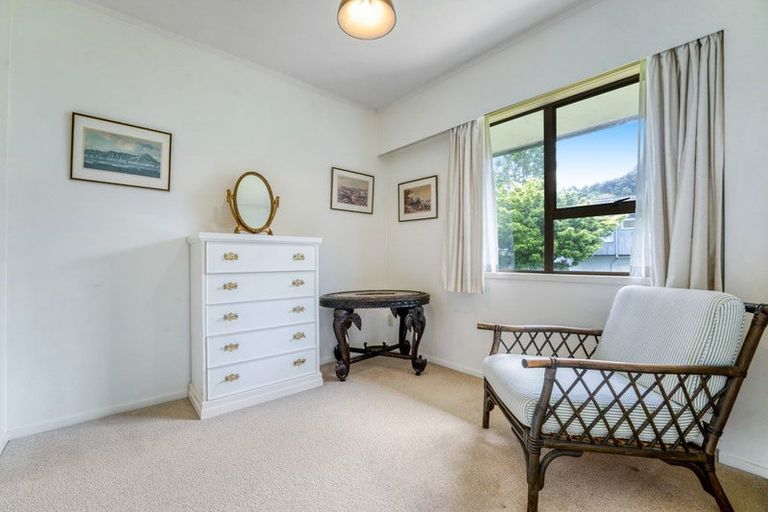 Photo of property in 9 Langstone Place, Chatswood, Auckland, 0626