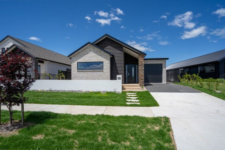 Photo of property in 38 Isobel Hodgson Drive, Cambridge, 3434