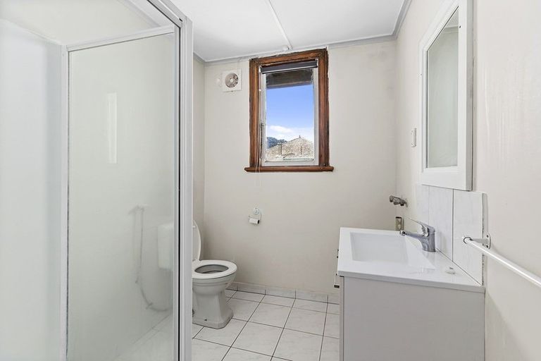 Photo of property in 60 Wilson Street, Newtown, Wellington, 6021