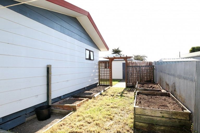 Photo of property in 906a Lyell Street, Akina, Hastings, 4122