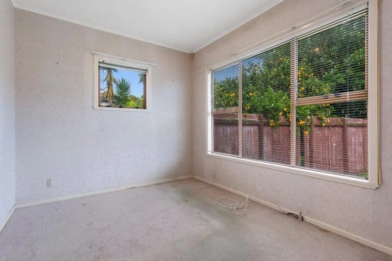 Photo of property in 42 Landscape Road, Papatoetoe, Auckland, 2025