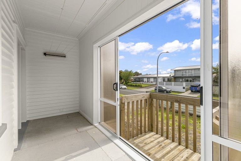 Photo of property in 3 Aratapu Street, Waitara, 4320