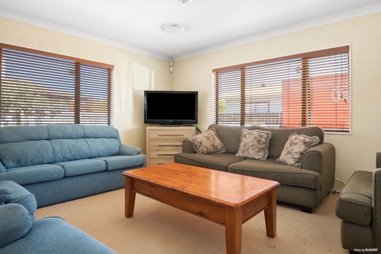 Photo of property in 31a Opaheke Road, Papakura, 2110