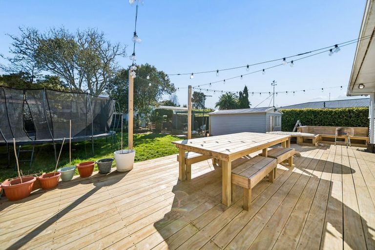 Photo of property in 21 Kayes Road, Pukekohe, 2120