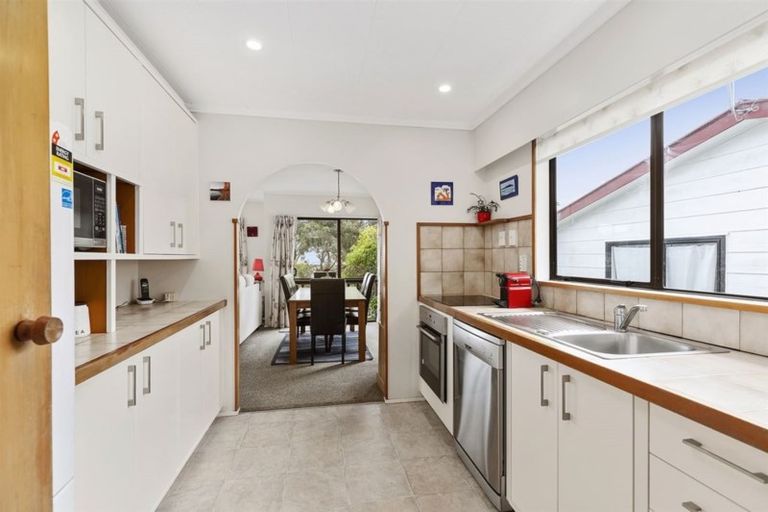 Photo of property in 12 Transom Close, Whitby, Porirua, 5024