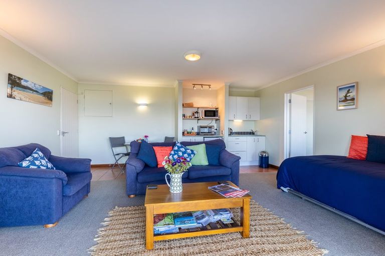 Photo of property in 12 Commodore Place, Britannia Heights, Nelson, 7010