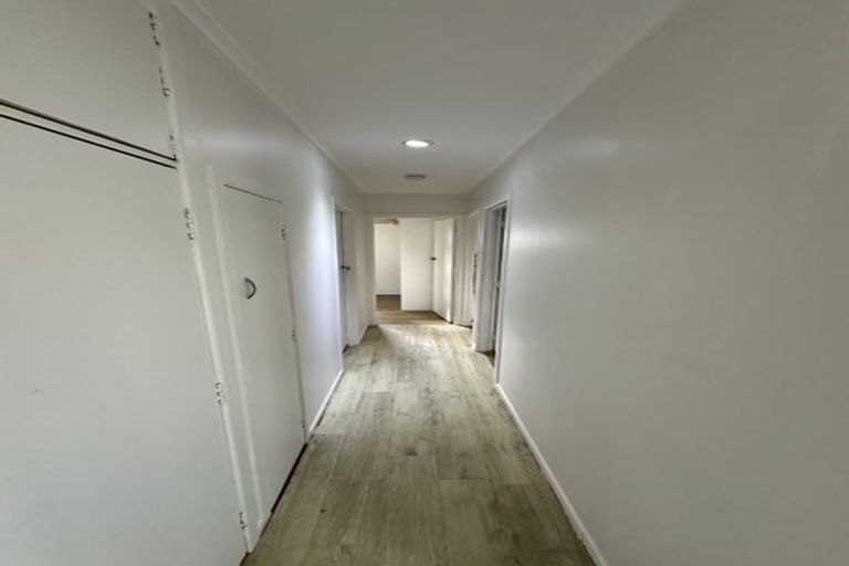 Photo of property in 19 Camelot Place, Glenfield, Auckland, 0629