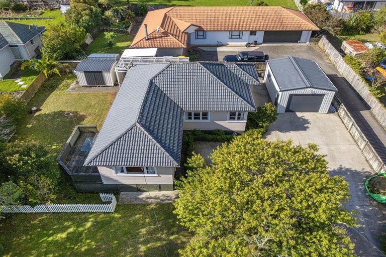 Photo of property in 22 Makiri Street, Helensville, 0800