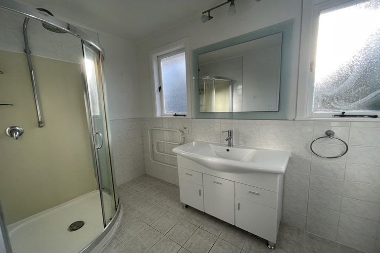 Photo of property in 35 Chorley Avenue, Massey, Auckland, 0614