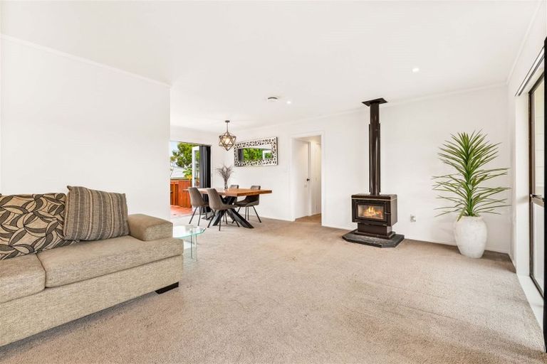 Photo of property in 2/14 Matama Road, Glen Eden, Auckland, 0602