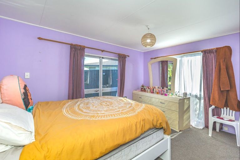 Photo of property in 83 Strathmore Avenue, Levin, 5510