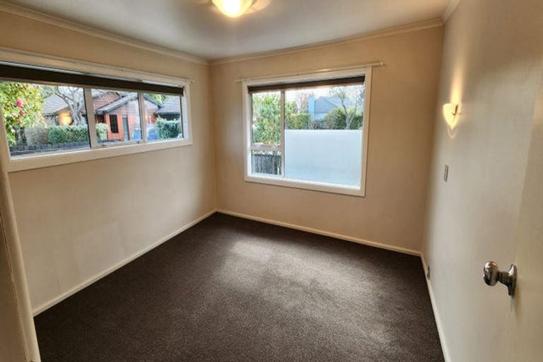 Photo of property in 1/14 Ashfield Place, Ilam, Christchurch, 8041