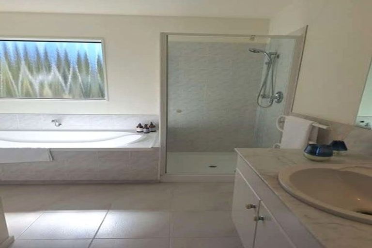 Photo of property in 49b Simla Crescent, Khandallah, Wellington, 6035