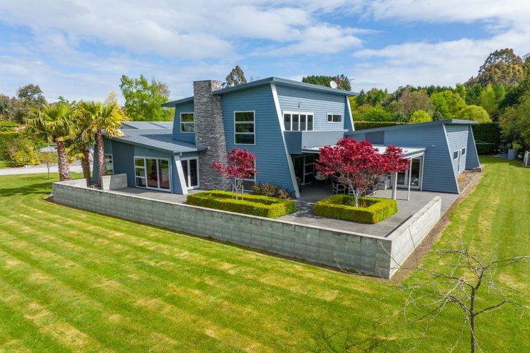 Photo of property in 97 Acacia Heights Drive, Acacia Bay, Taupo, 3385