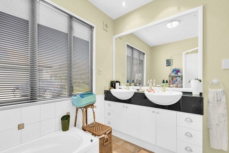 Photo of property in 38 Sillano Place, Ohoka, Kaiapoi, 7692