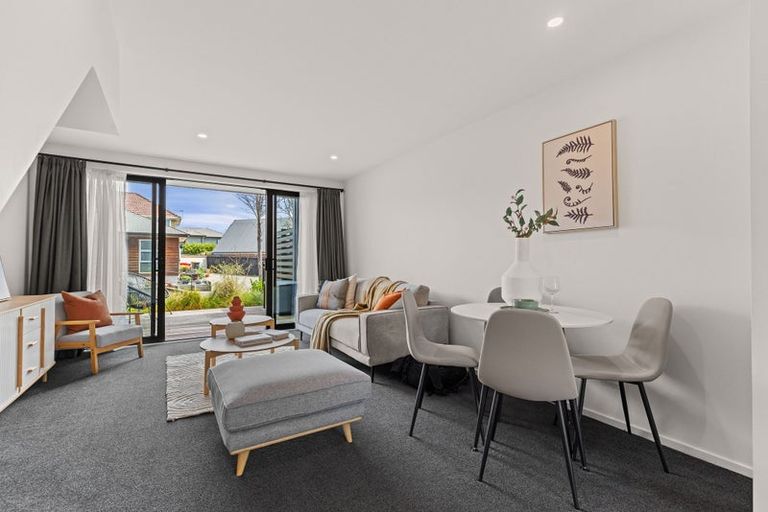 Photo of property in 2/111 Edgeware Road, St Albans, Christchurch, 8014
