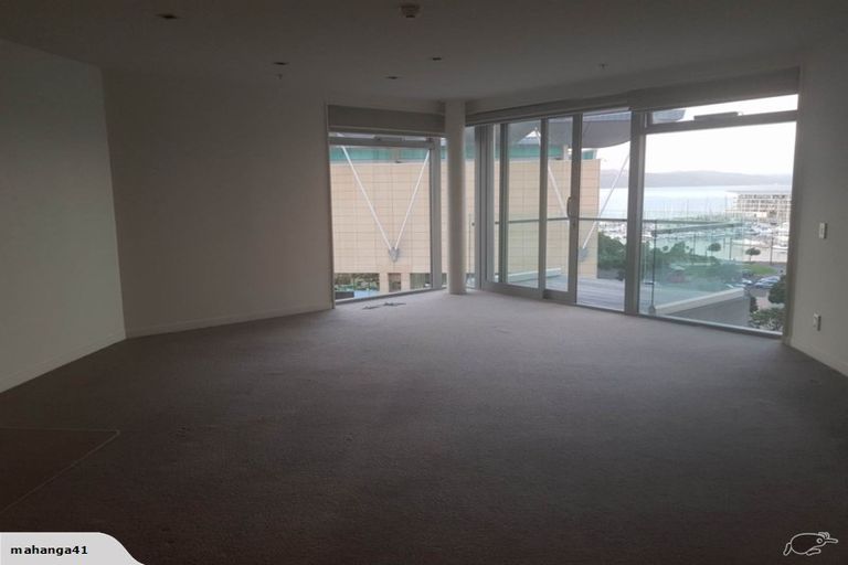 Photo of property in Piermont Apartments, 7d/82 Cable Street, Te Aro, Wellington, 6011