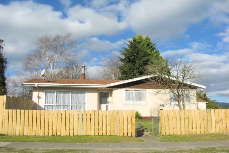 Photo of property in 18 Kahikatea Street, Murupara, 3025