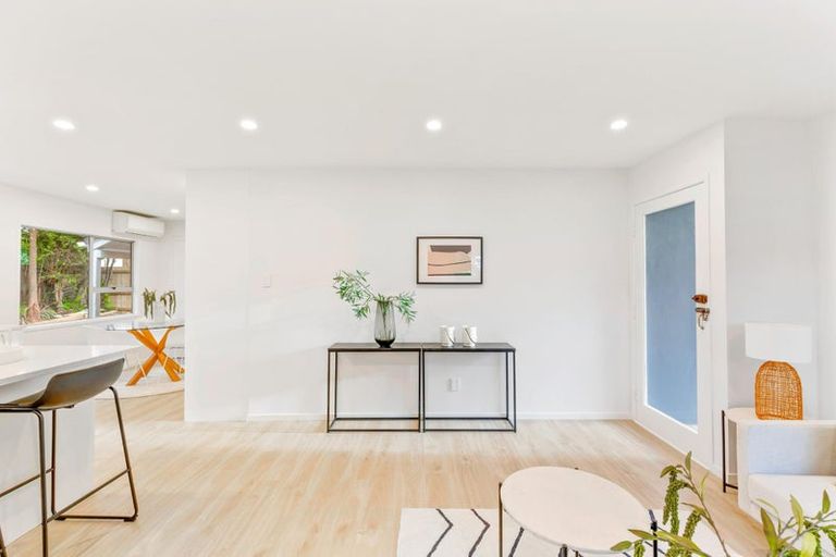 Photo of property in 176 Universal Drive, Henderson, Auckland, 0610