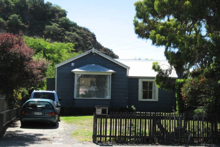 Photo of property in 28 Stoke Street, Sumner, Christchurch, 8081