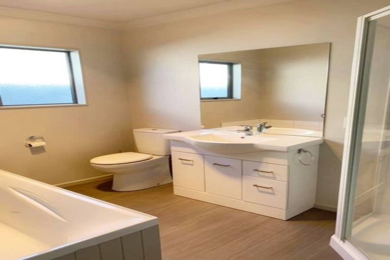 Photo of property in 63 Staithes Drive North, Whitby, Porirua, 5024