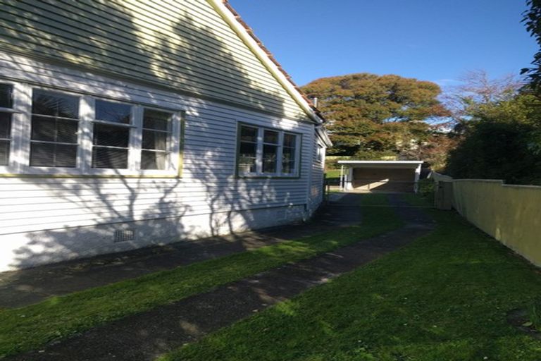 Photo of property in 6 Moheke Avenue, Roslyn, Palmerston North, 4414