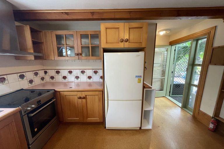 Photo of property in 135 Somerfield Street, Somerfield, Christchurch, 8024