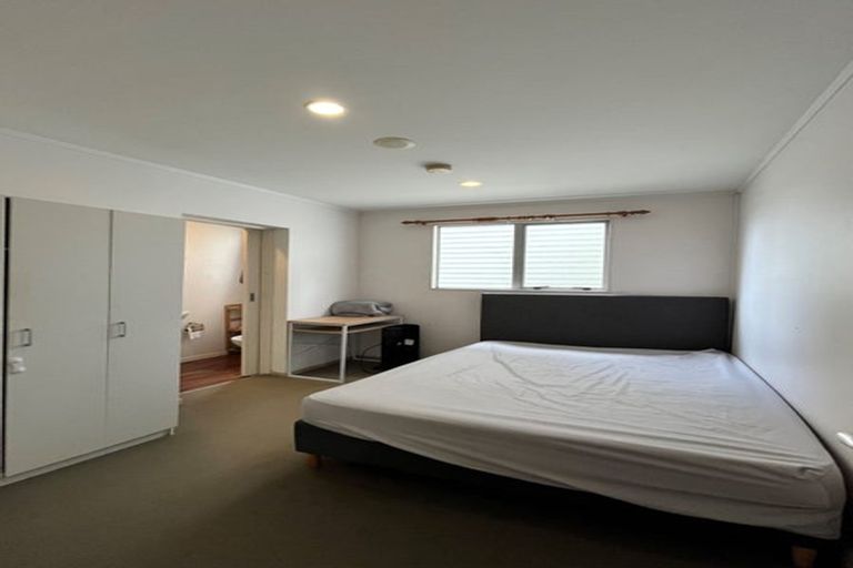 Photo of property in 325/26 Morningside Drive, Morningside, Auckland, 1025