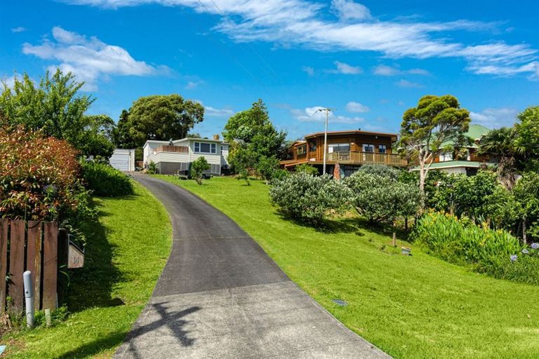 Photo of property in 14 Isobel Road, Greenhithe, Auckland, 0632