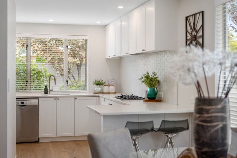 Photo of property in 8 Clissold Street, Merivale, Christchurch, 8014