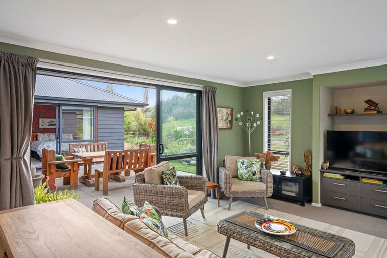 Photo of property in 500 Kinloch Road, Kinloch, Taupo, 3377