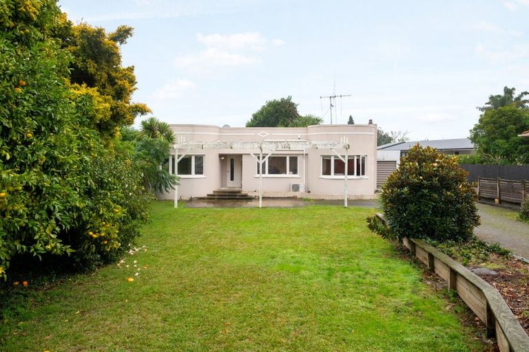 Photo of property in 24 Maeroa Road, Beerescourt, Hamilton, 3200
