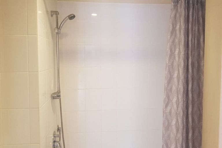 Photo of property in The Rennaissance, 1i/18 Ronwood Avenue, Manukau, Auckland, 2104