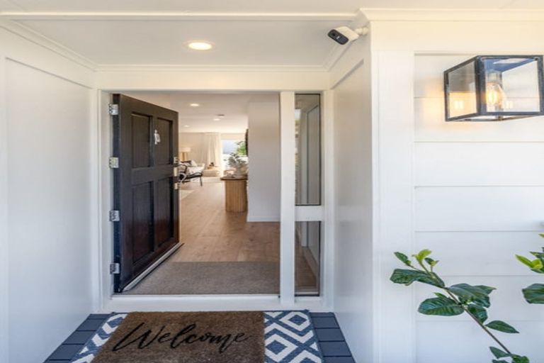 Photo of property in 1/7 Tuscan Place, Half Moon Bay, Auckland, 2012