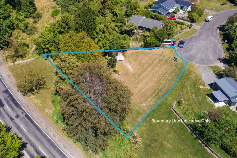 Photo of property in 12 Hau Whiti Place, Kimbolton, 4774