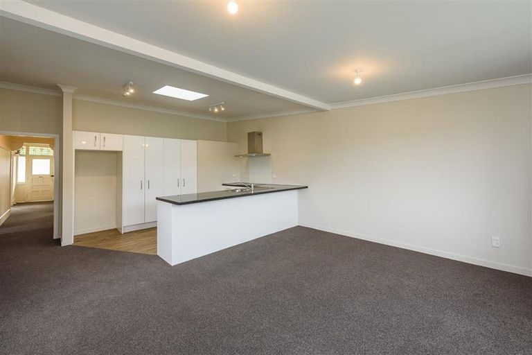 Photo of property in 16 Picton Avenue, Newtown, Wellington, 6021