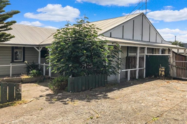 Photo of property in 19 Ruapehu Street, Castlecliff, Wanganui, 4501