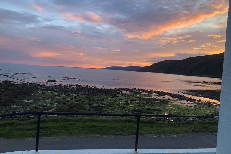 Photo of property in 20 Ocean Parade, Pukerua Bay, 5026