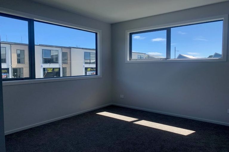 Photo of property in 13 Tokitoki Way, Kenepuru, Porirua, 5022