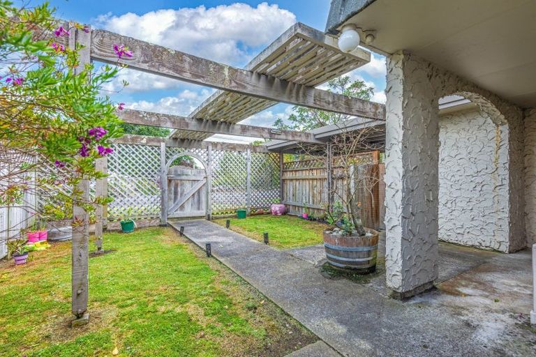 Photo of property in 50a Harris Street, Marton, 4710