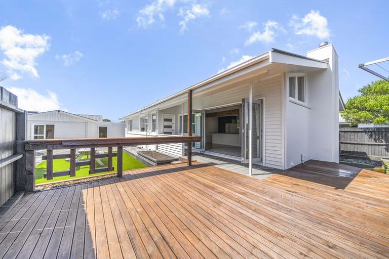 Photo of property in 8 Otaki Place, North New Brighton, Christchurch, 8083
