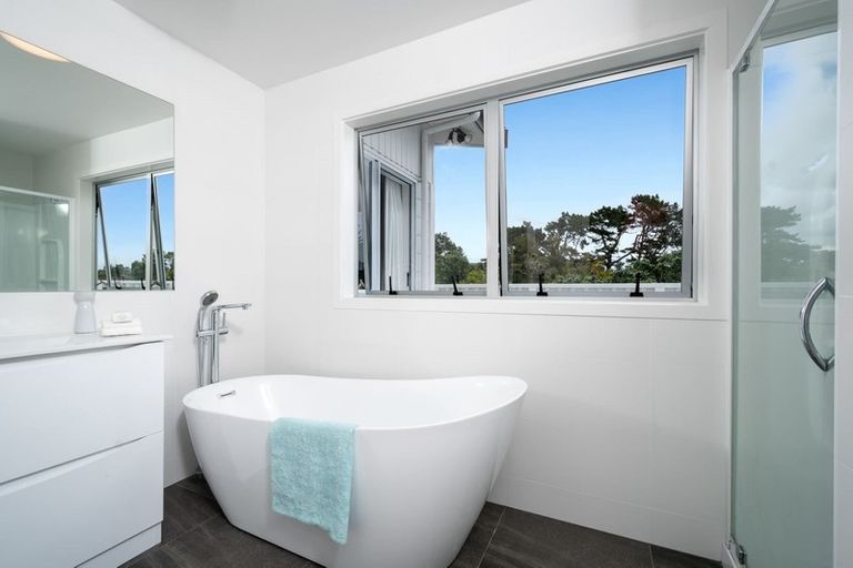 Photo of property in 182 Kauri Road, Whenuapai, Auckland, 0618