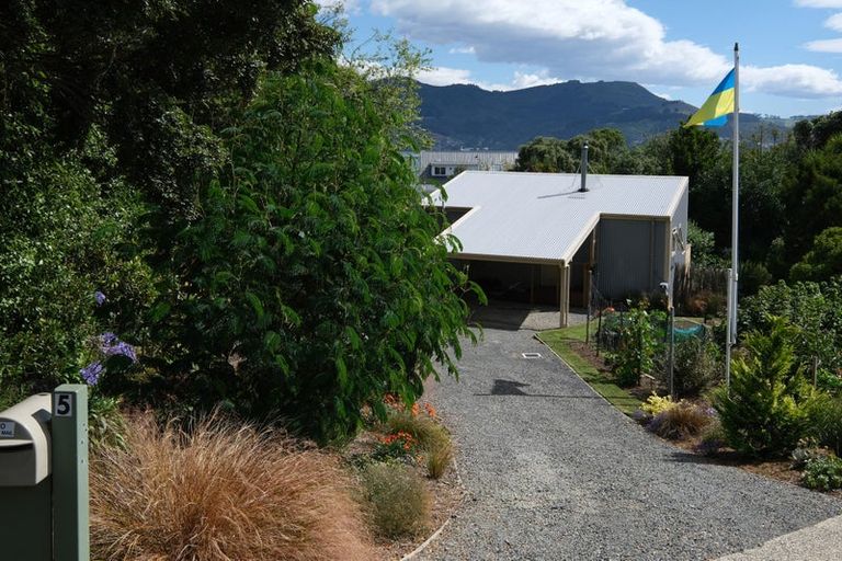 Photo of property in 5 Waikana Street, Broad Bay, Dunedin, 9014