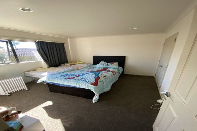 Photo of property in 17 Rivervale Grove, Stanmore Bay, Whangaparaoa, 0932