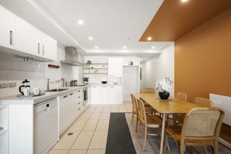 Photo of property in Monument Apartments, 3c/245 Wakefield Street, Te Aro, Wellington, 6011