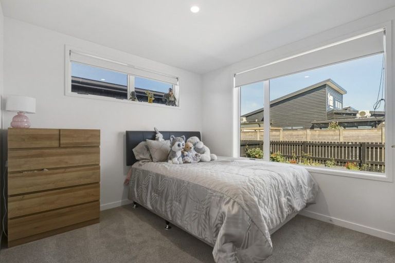 Photo of property in 8 Tauhinu Place, Papamoa, 3118