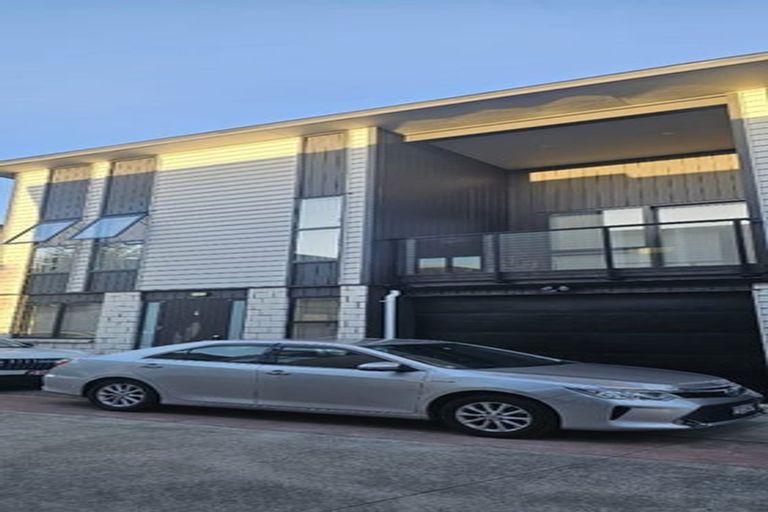 Photo of property in 4 Vanni Lane, Pahurehure, Papakura, 2113