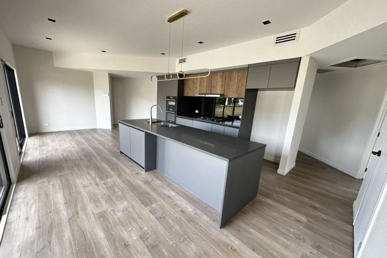 Photo of property in 1 Sunnyheights Road, Orewa, 0931