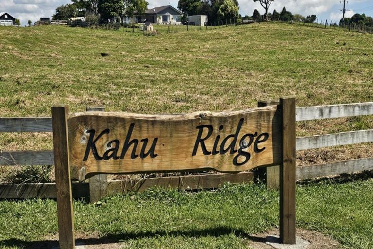 Photo of property in 4 Kahu Lane, Minden, 3176