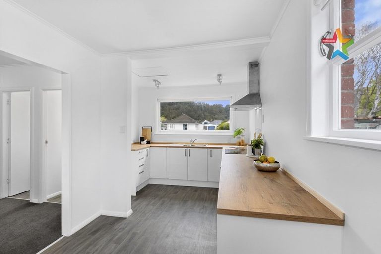 Photo of property in 1277 High Street, Taita, Lower Hutt, 5011